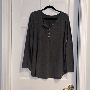 Women’s XL Long Sleeve Charcoal Gray 1/4 Button Front Shirt